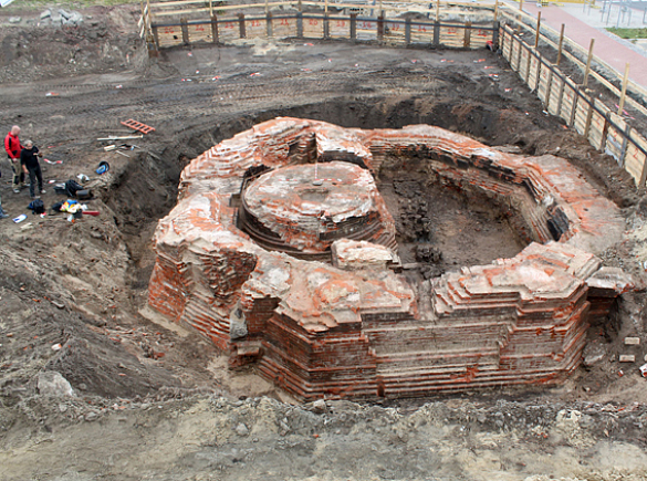 Freigelgtes Fundament der Ölmühle