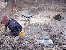 Rindskelett mit Holzpfosten